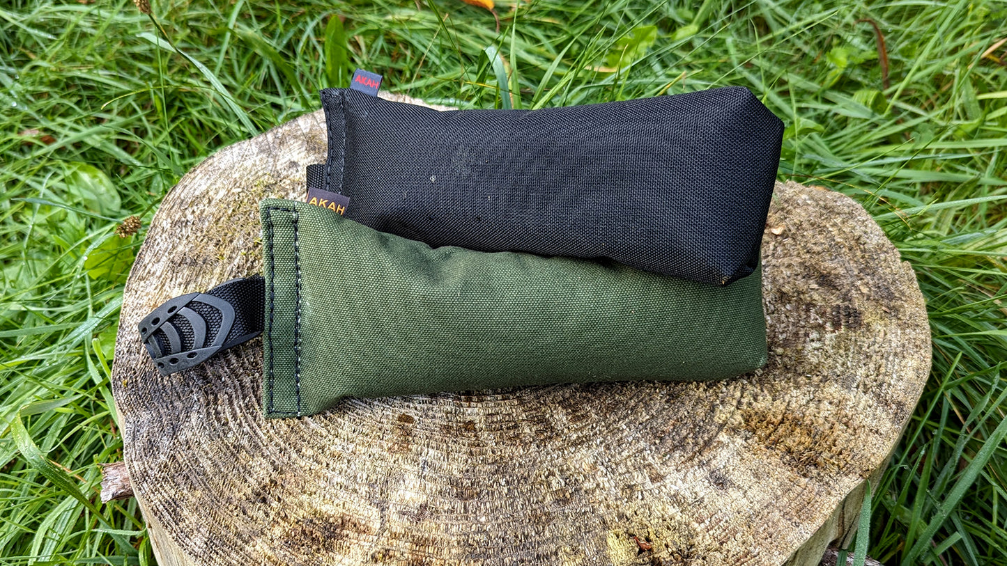 AKAH Apportierdummy schwarz - Hunters World