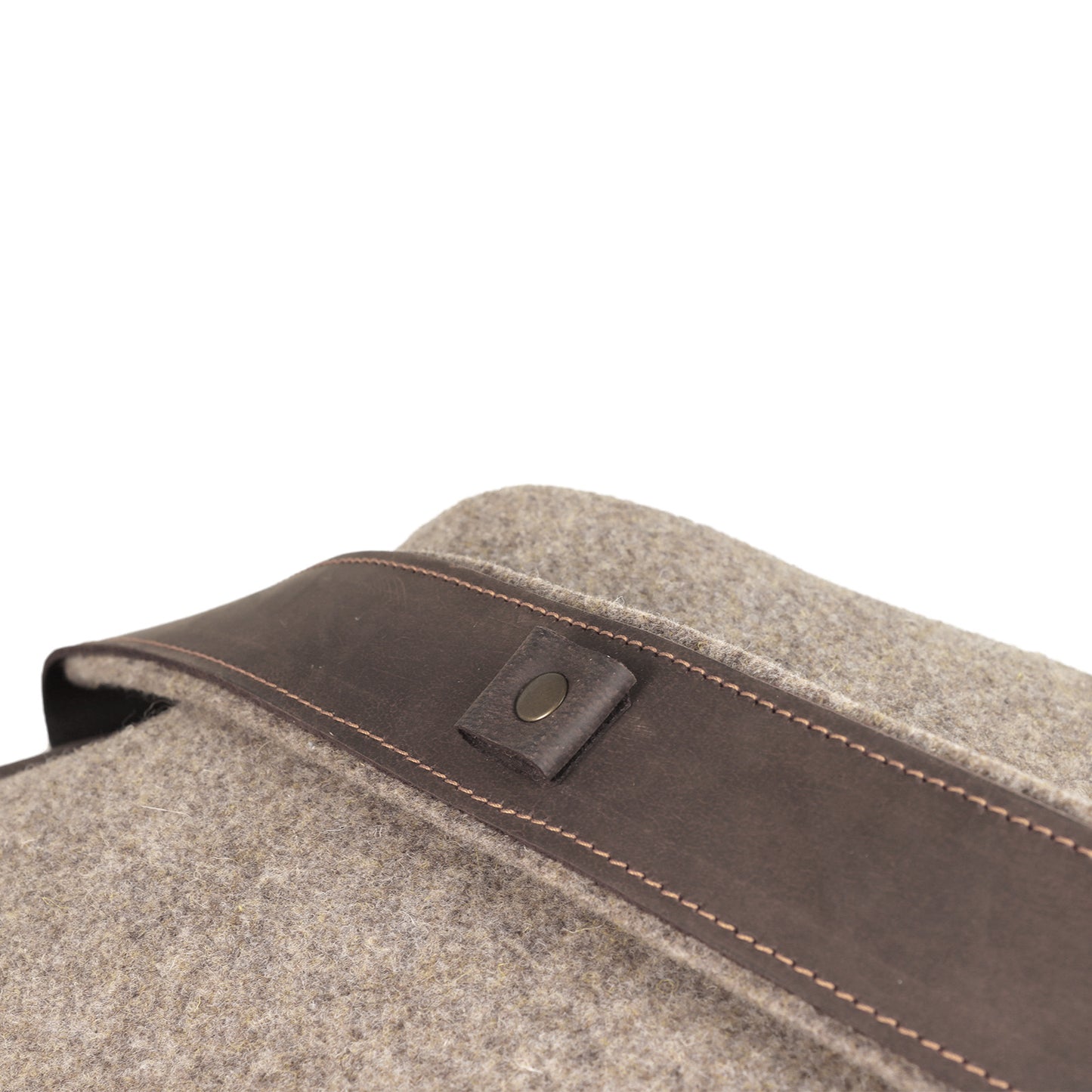 AKAH Wollfilz-Rucksack lautlos - Hunters World 