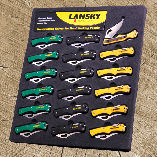 Display mit 18 Lansky Taschenmessern